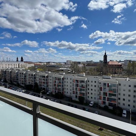 Apartment Mit Penthouse Charakter In Dresden Exterior photo
